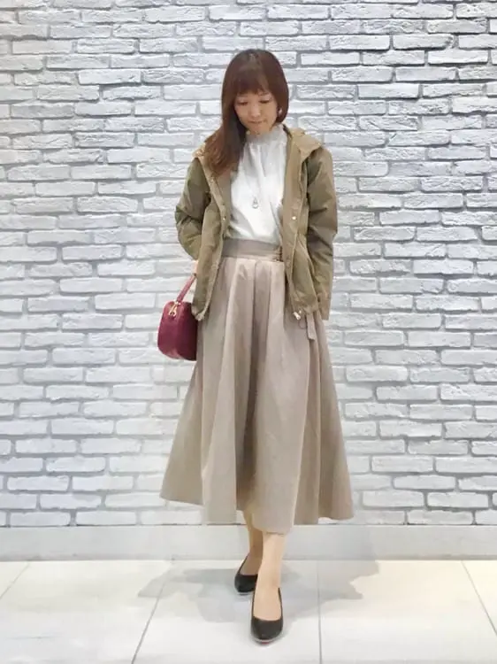 ANY SIS スタッフ コーディネート画像