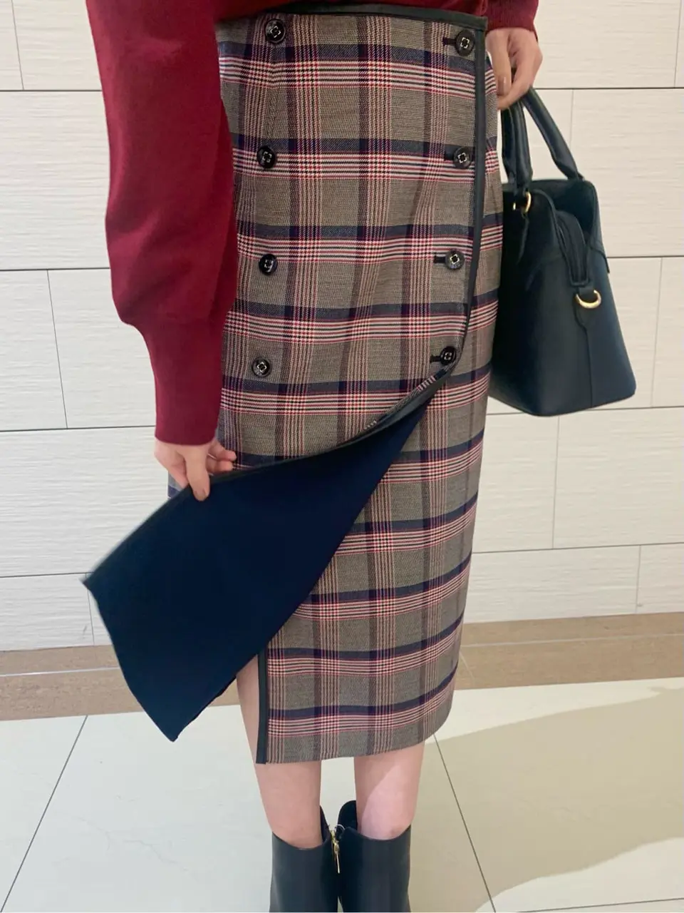 ANY SIS スタッフ コーディネート画像