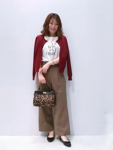 ANY SIS スタッフ コーディネート画像