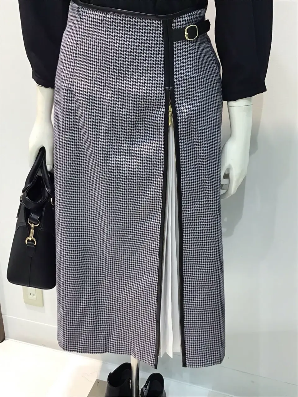 ANY SIS 布川 コーディネート画像