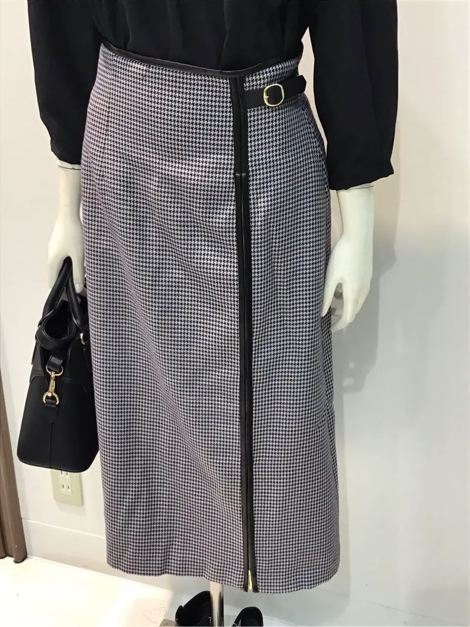 ANY SIS 布川 コーディネート画像