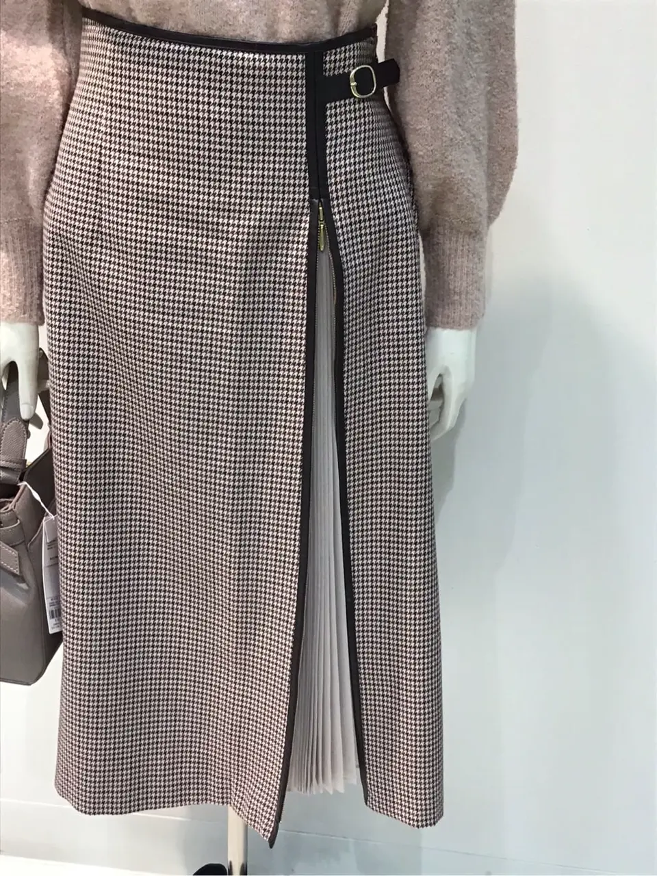 ANY SIS 布川 コーディネート画像