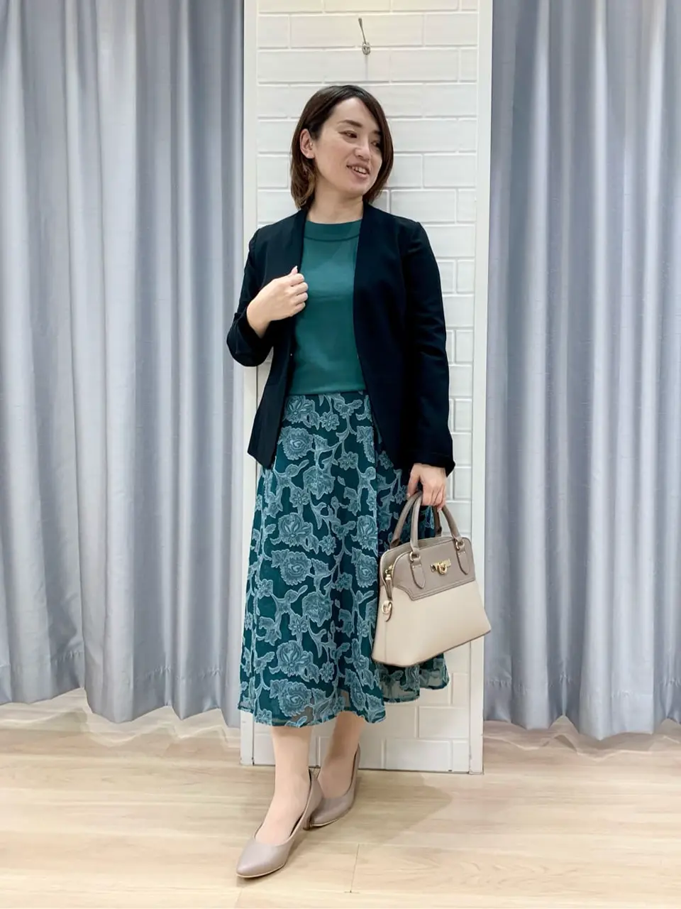 ANY SIS 丸岡 コーディネート画像