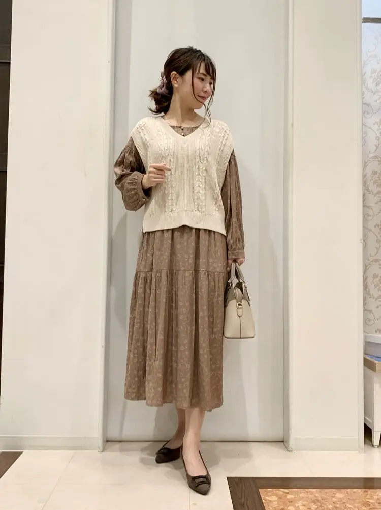 ANY SIS 横田 コーディネート画像