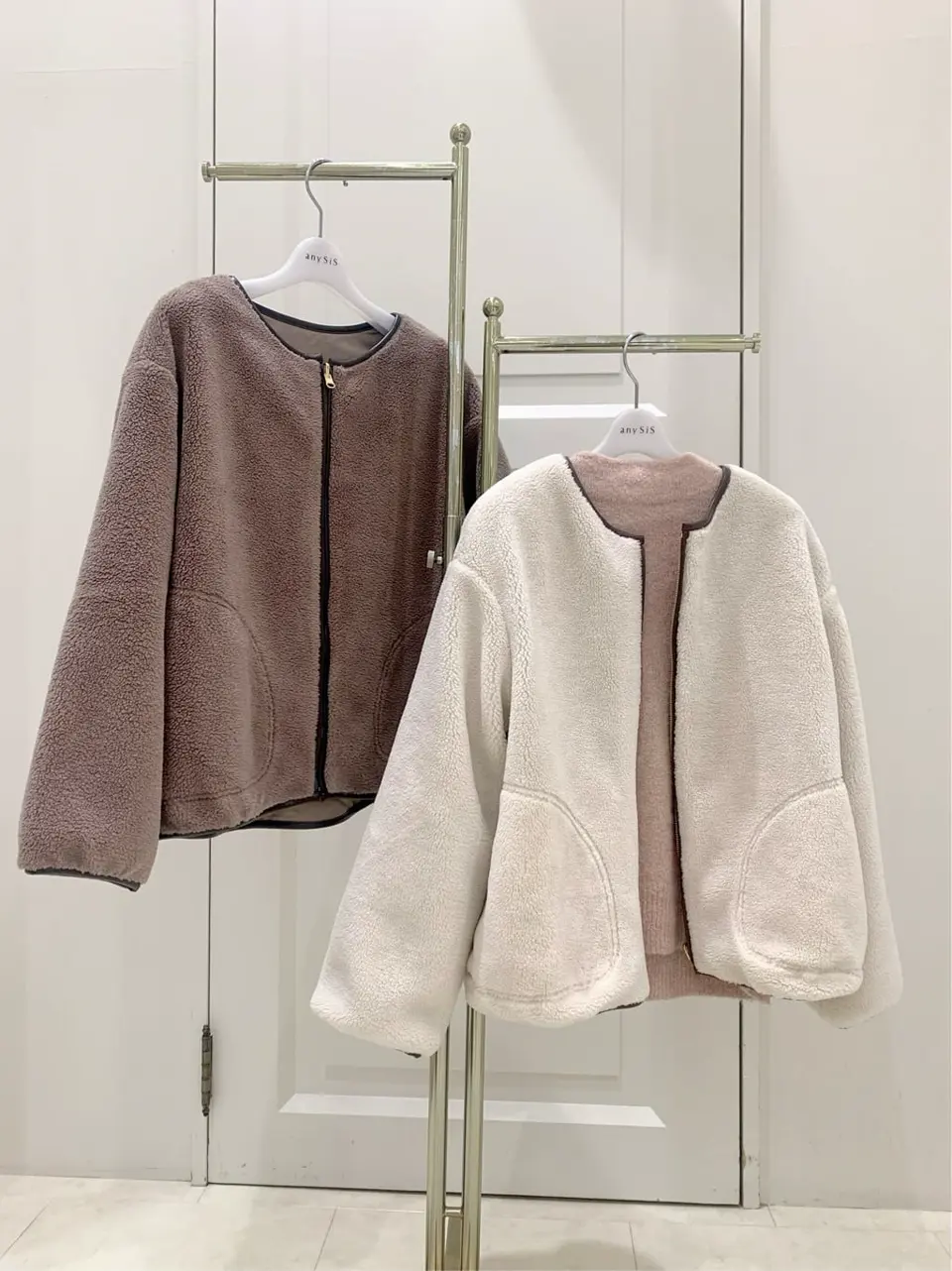 ANY SIS スタッフ コーディネート画像