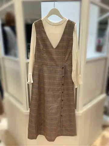 ANY SIS 新井 コーディネート画像