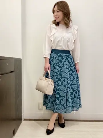 ANY SIS スタッフ コーディネート画像