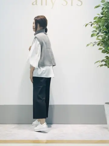 ANY SIS 岡本 コーディネート画像