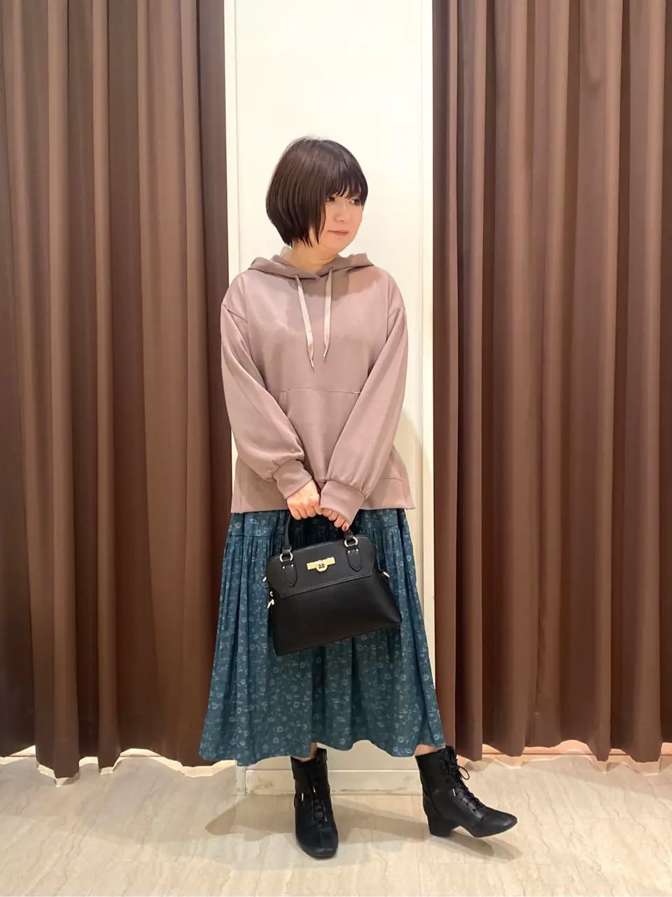 ANY SIS 岩本 コーディネート画像