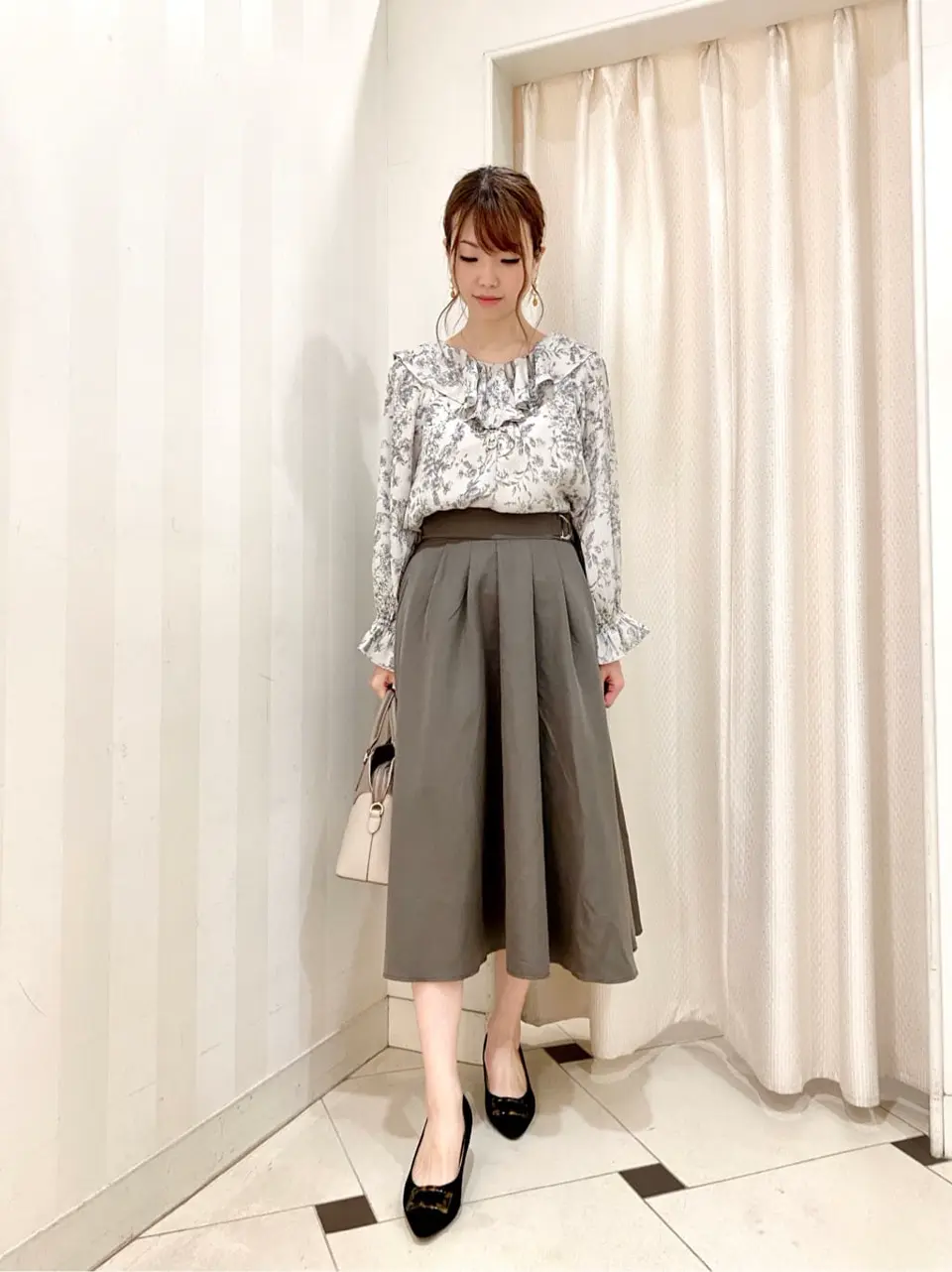 ANY SIS 金井 コーディネート画像