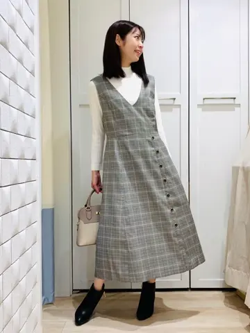 ANY SIS スタッフ コーディネート画像