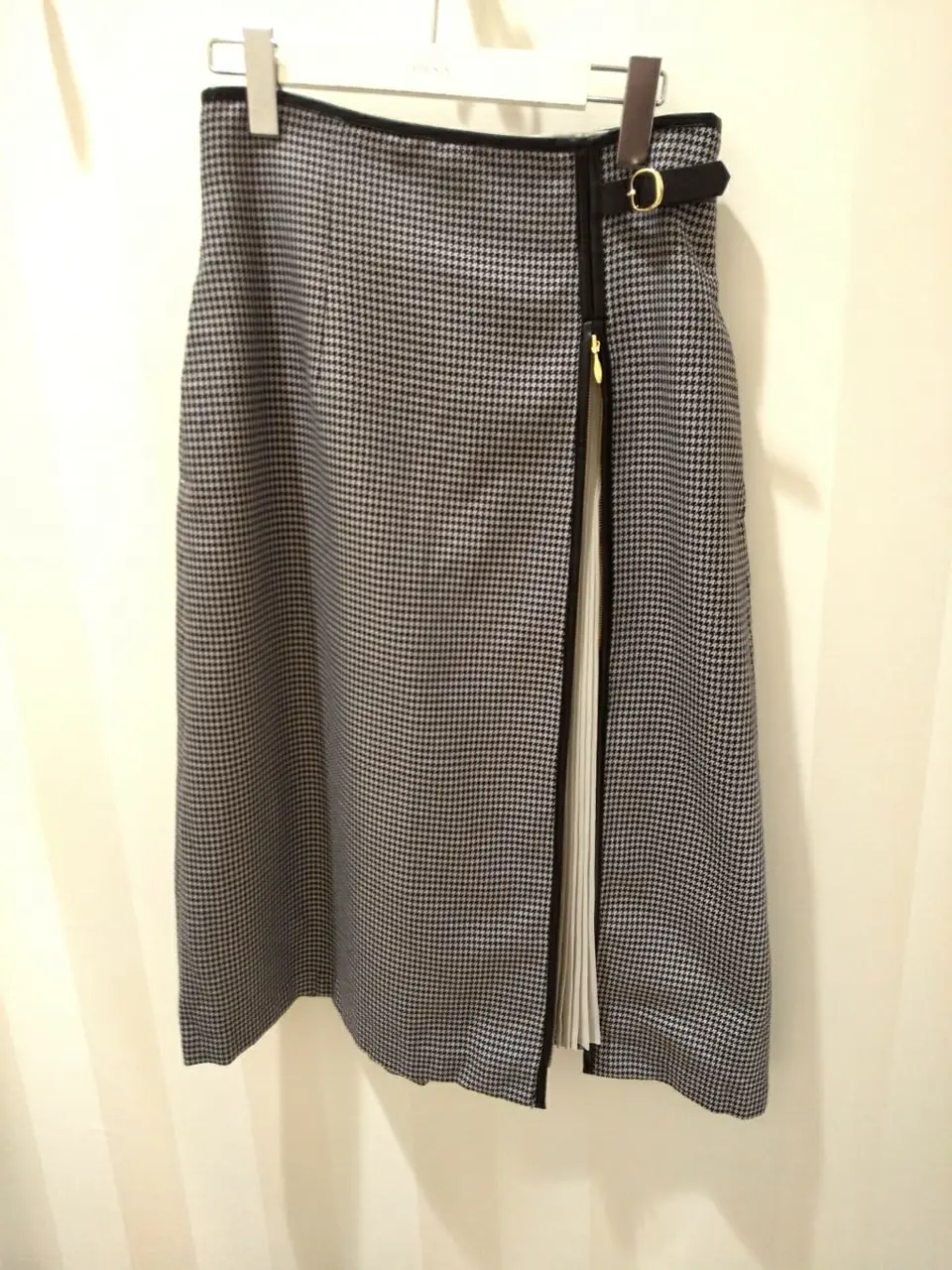 ANY SIS 岡本 コーディネート画像