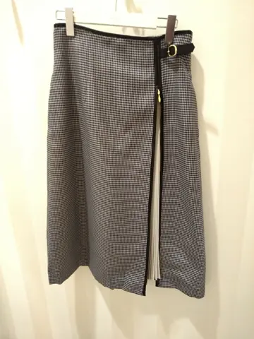 ANY SIS 岡本 コーディネート画像