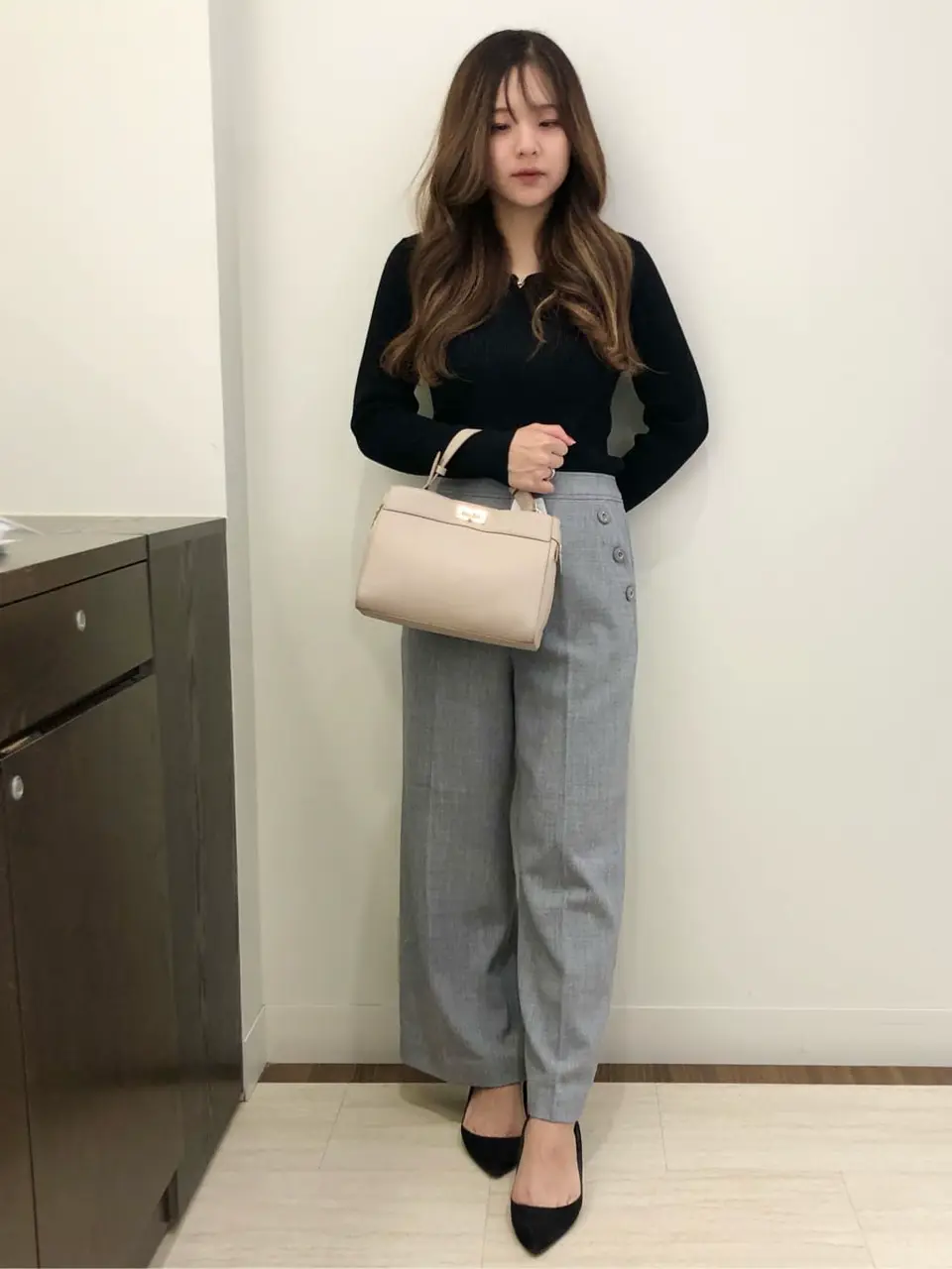 ANY SIS スタッフ コーディネート画像