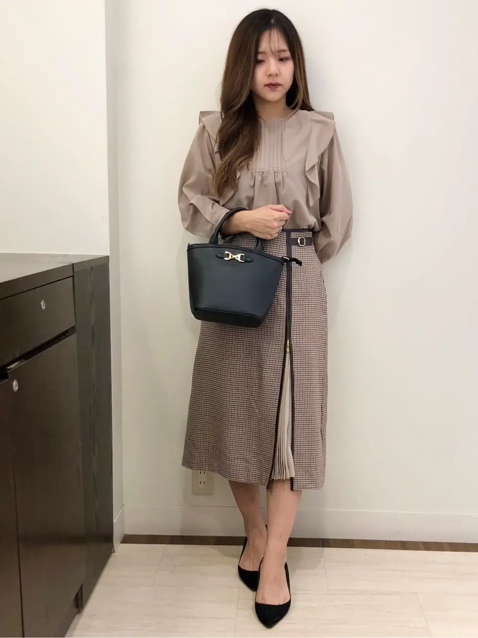 ANY SIS スタッフ コーディネート画像