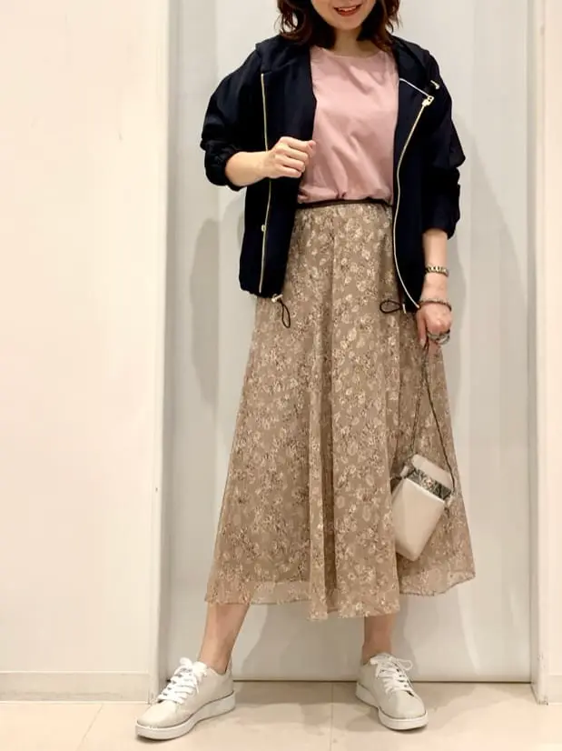 ANY SIS 横田 コーディネート画像