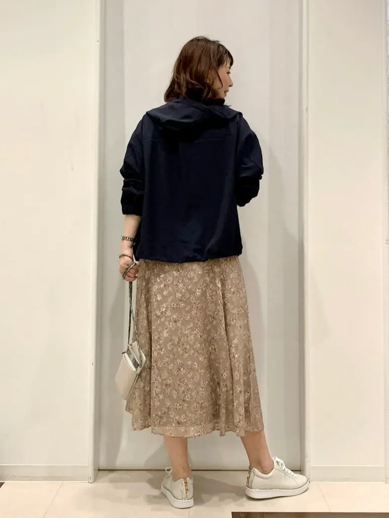 ANY SIS 横田 コーディネート画像