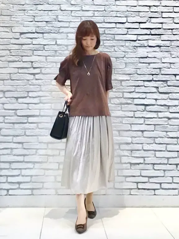 ANY SIS スタッフ コーディネート画像