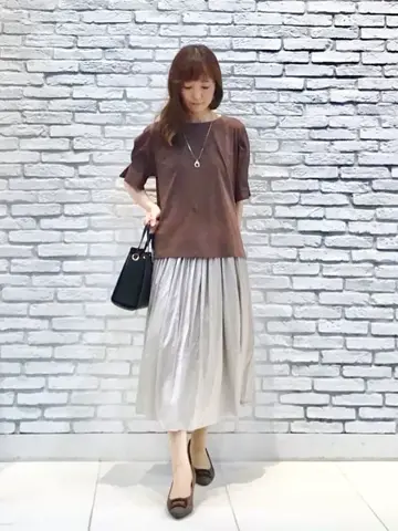 ANY SIS スタッフ コーディネート画像