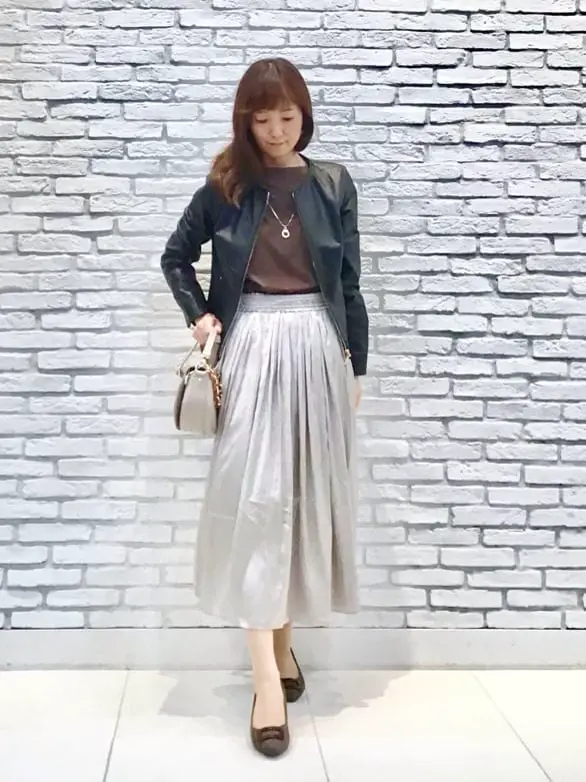 ANY SIS スタッフ コーディネート画像