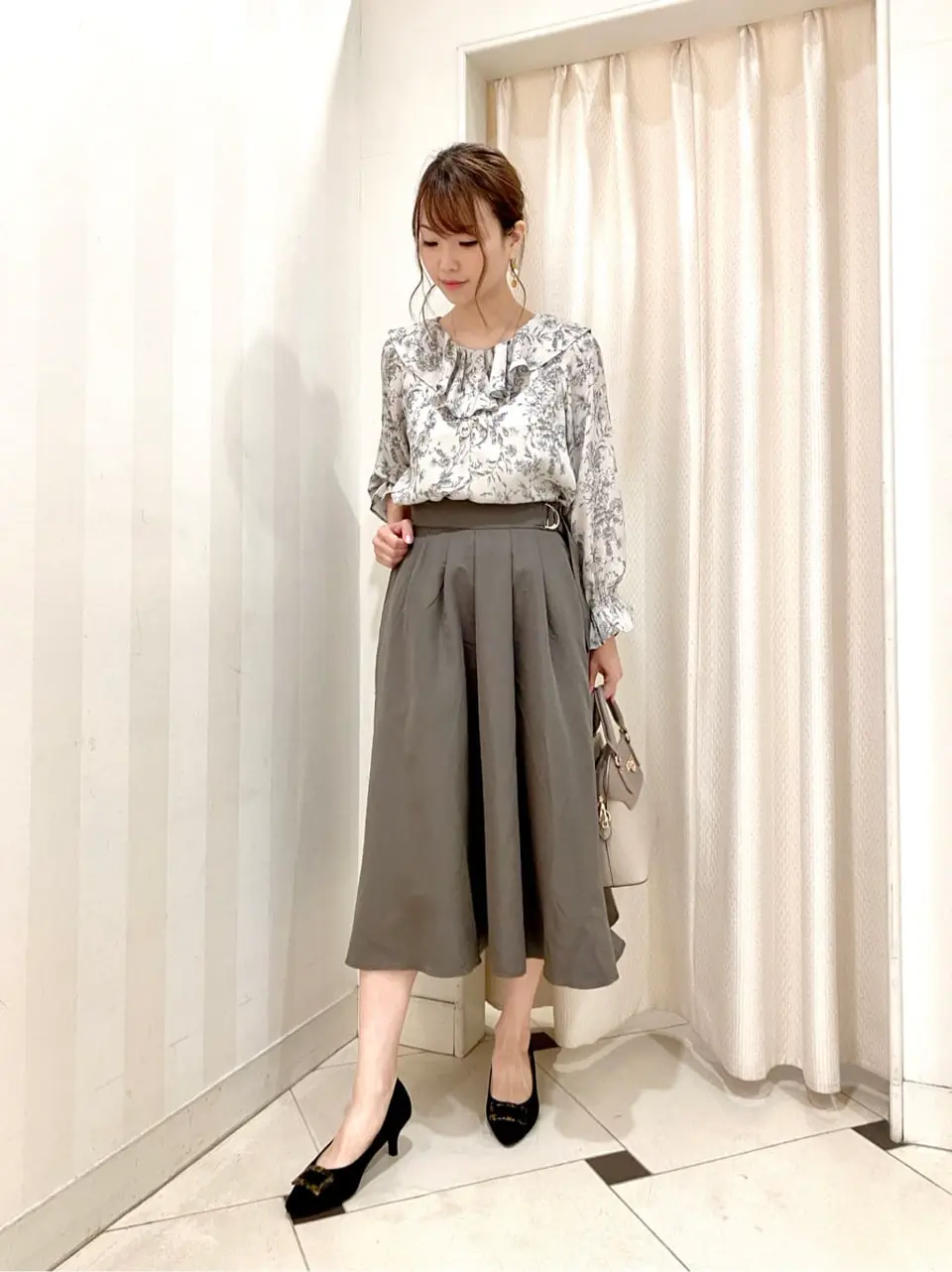 ANY SIS 金井 コーディネート画像