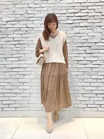 ANY SIS スタッフ コーディネート画像