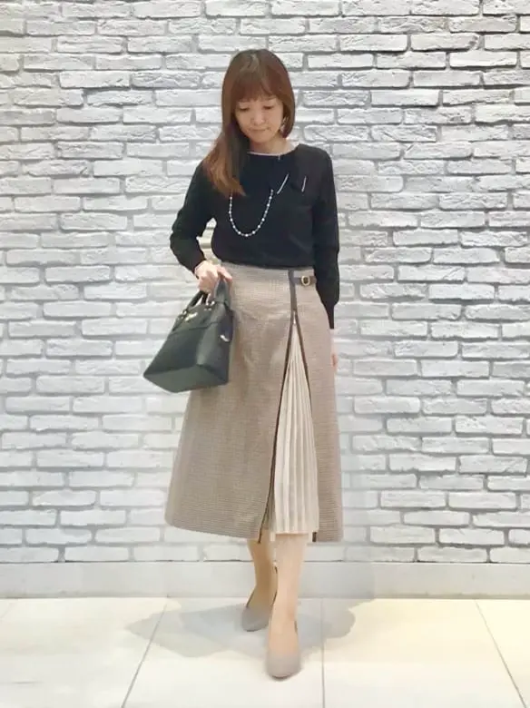 ANY SIS スタッフ コーディネート画像