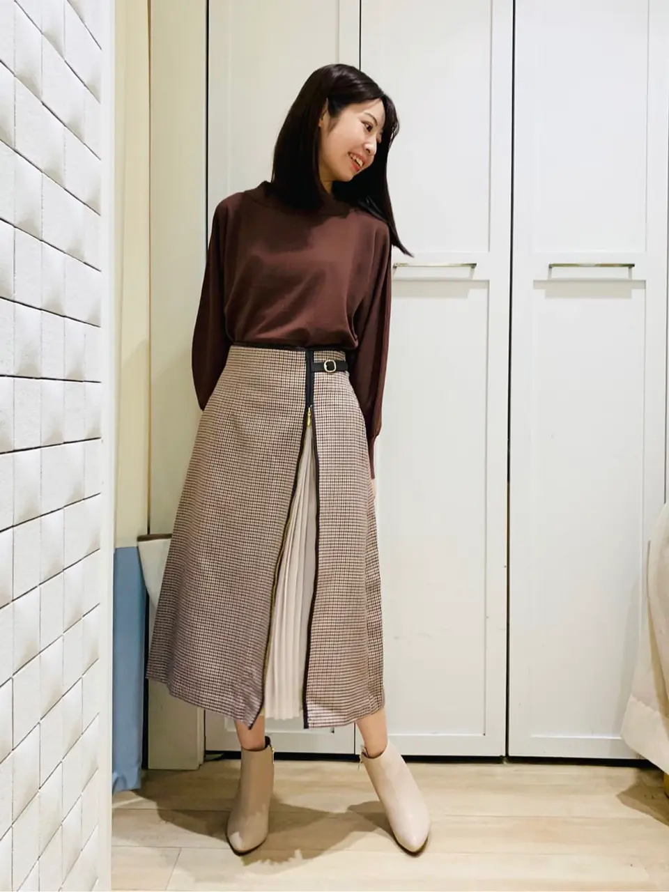 ANY SIS スタッフ コーディネート画像