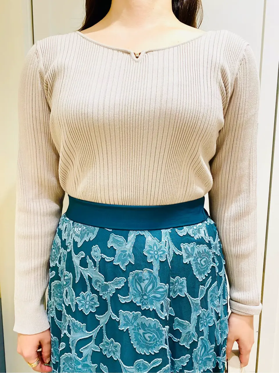 ANY SIS 藤田 コーディネート画像