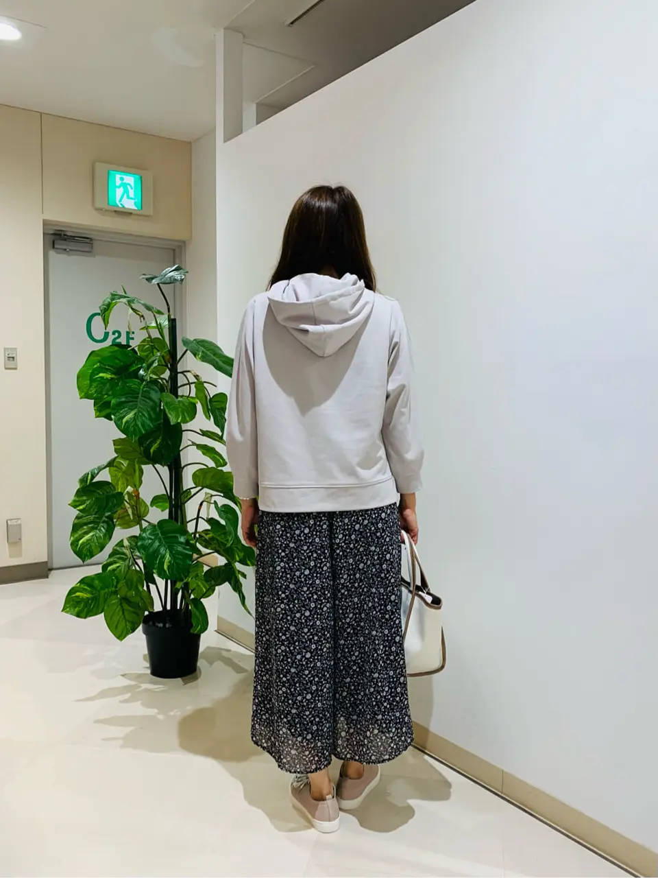 ANY SIS 石川 コーディネート画像