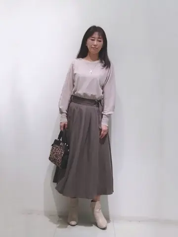 ANY SIS スタッフ コーディネート画像