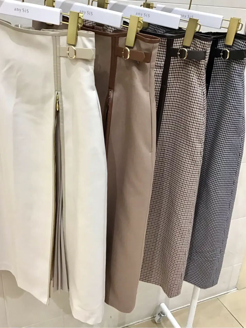 ANY SIS 道田 コーディネート画像