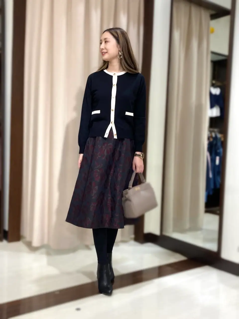 ANY SIS STAFF コーディネート画像