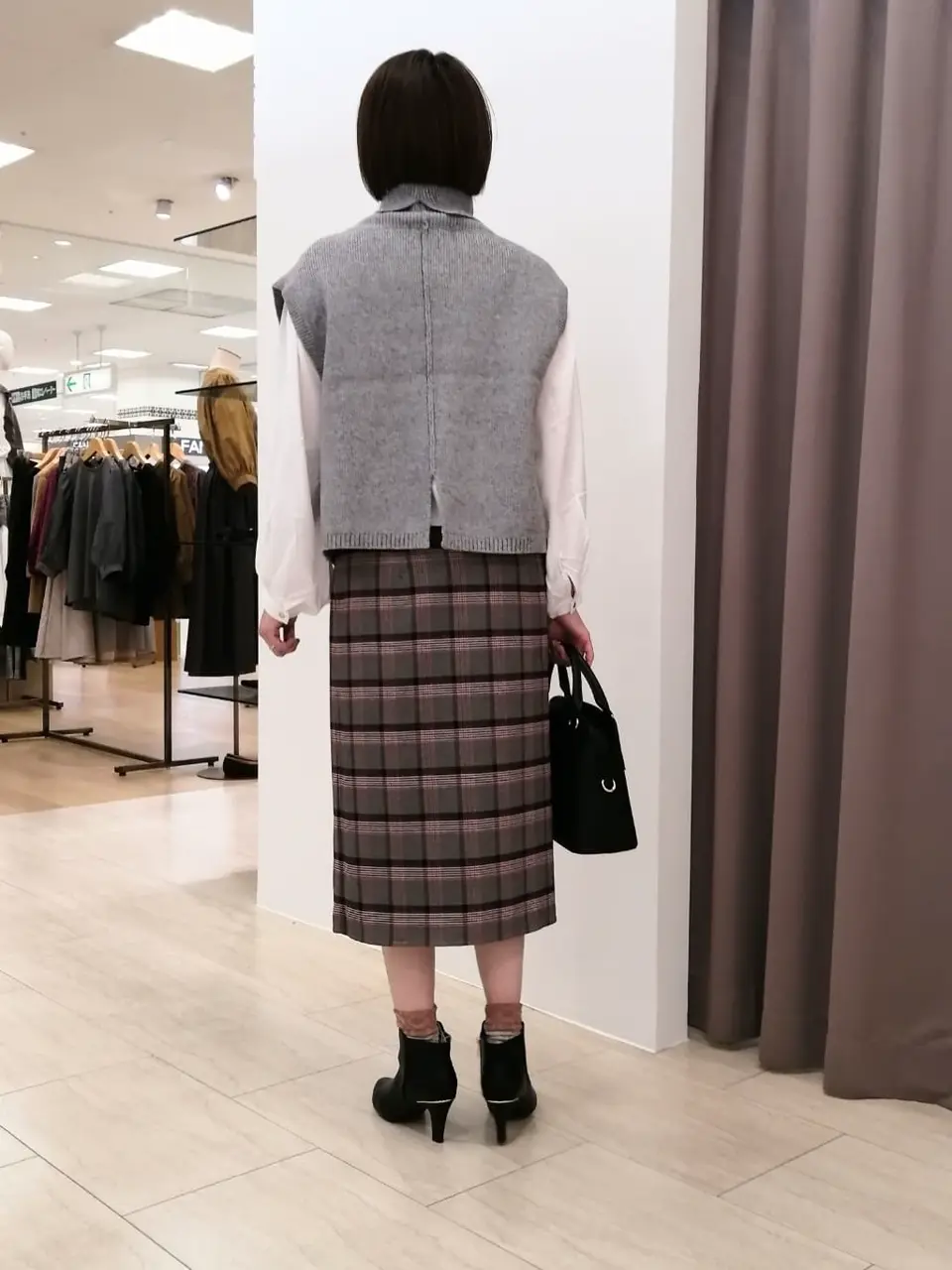 ANY SIS N コーディネート画像