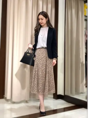 ANY SIS STAFF コーディネート画像