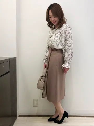 ANY SIS スタッフ コーディネート画像