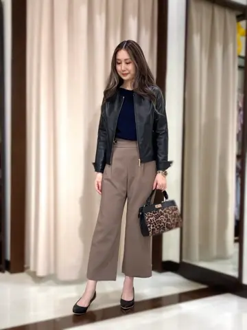 ANY SIS STAFF コーディネート画像