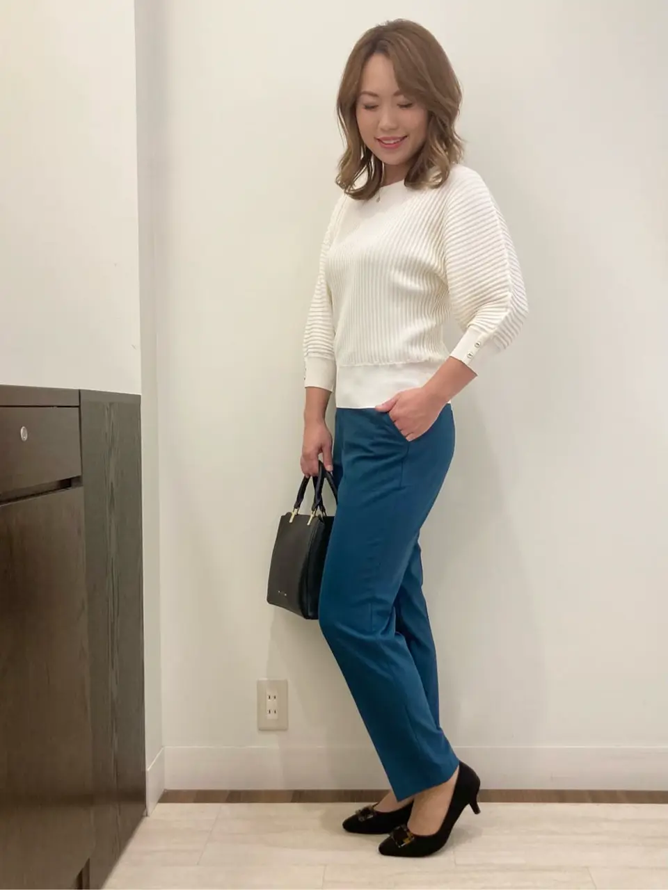 ANY SIS スタッフ コーディネート画像