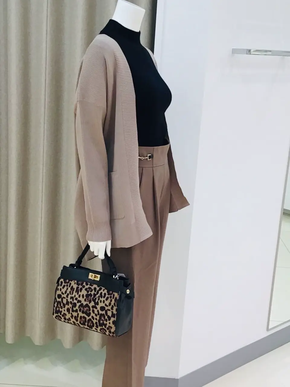 ANY SIS 本田 コーディネート画像