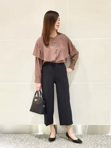 ANY SIS スタッフ コーディネート画像