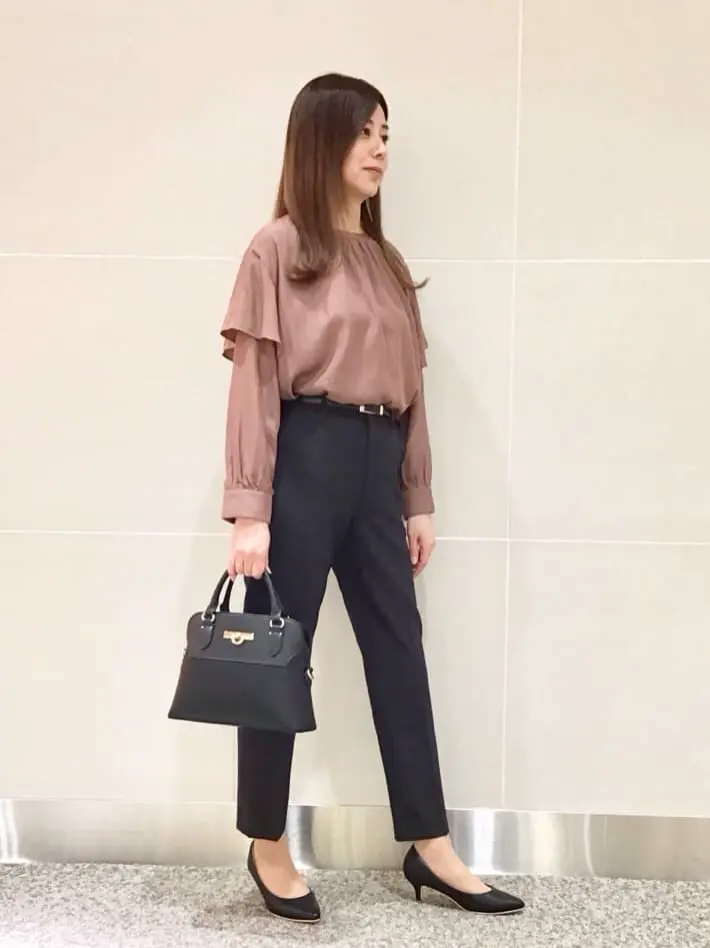 ANY SIS スタッフ コーディネート画像