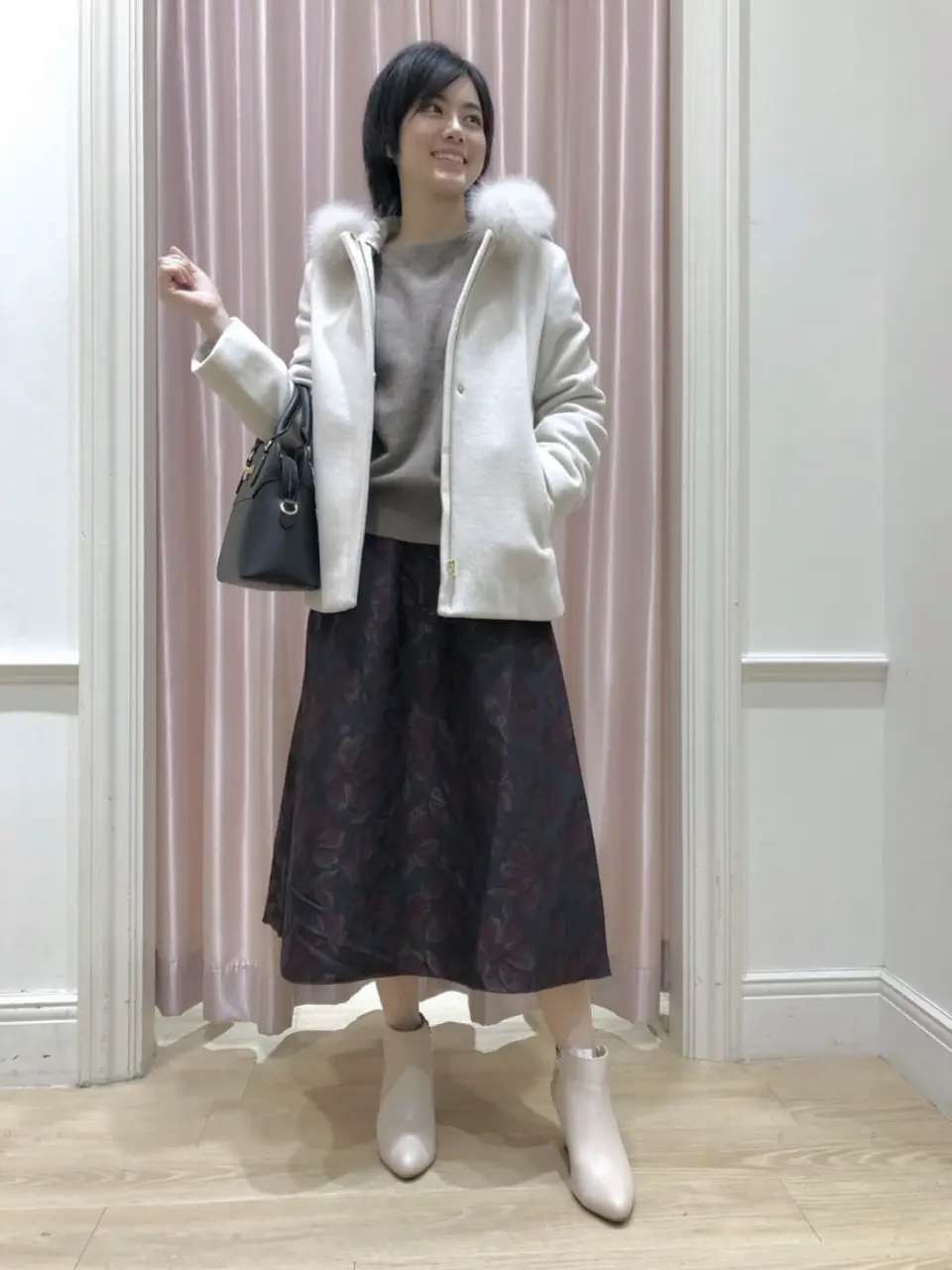 ANY SIS スタッフ コーディネート画像