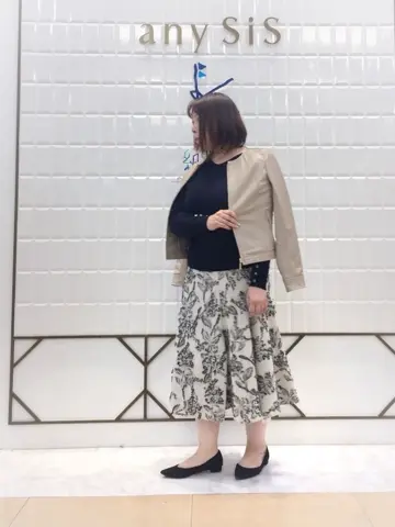 ANY SIS 西田 コーディネート画像