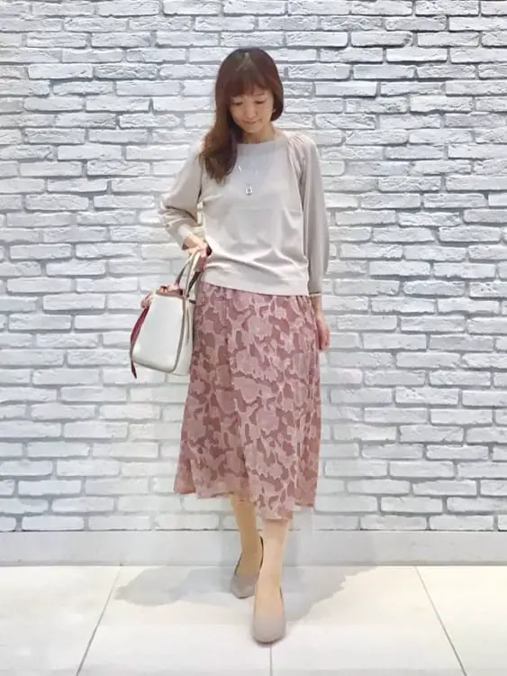 ANY SIS スタッフ コーディネート画像