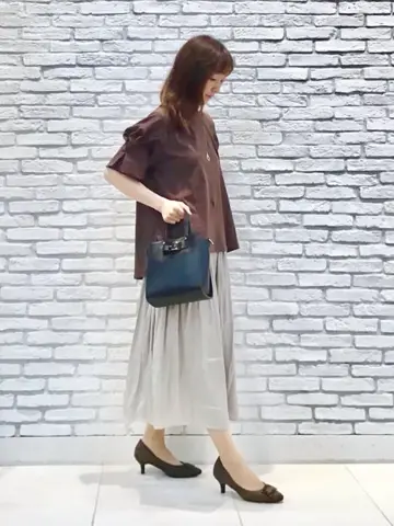 ANY SIS スタッフ コーディネート画像