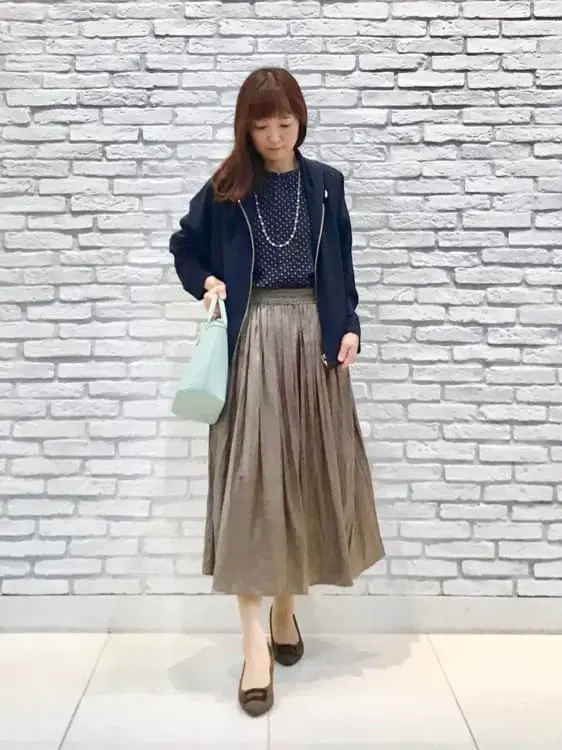 ANY SIS スタッフ コーディネート画像