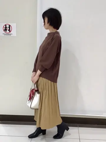 ANY SIS スタッフ コーディネート画像