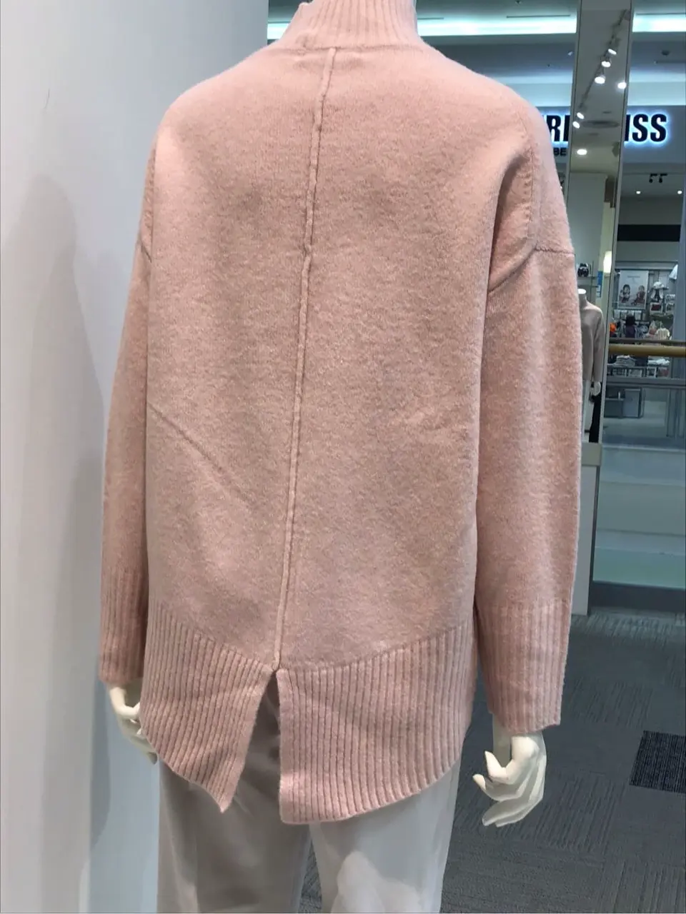 ANY SIS 布川 コーディネート画像