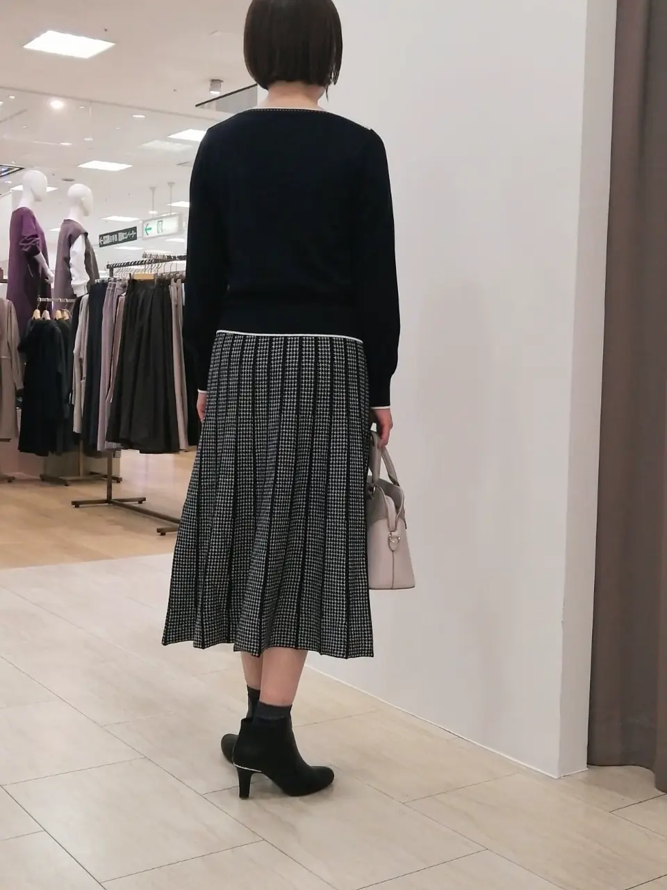 ANY SIS N コーディネート画像