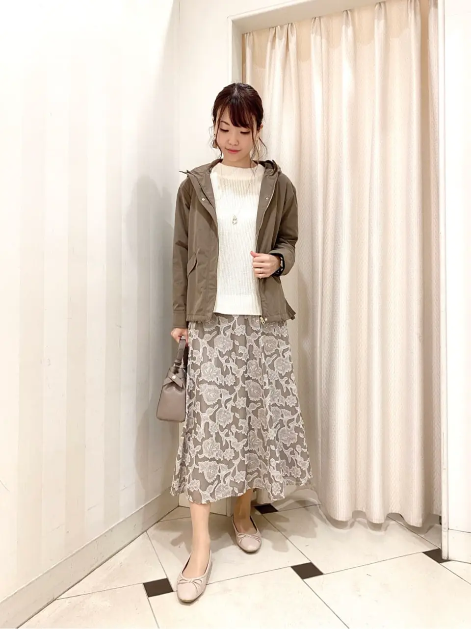 ANY SIS 金井 コーディネート画像